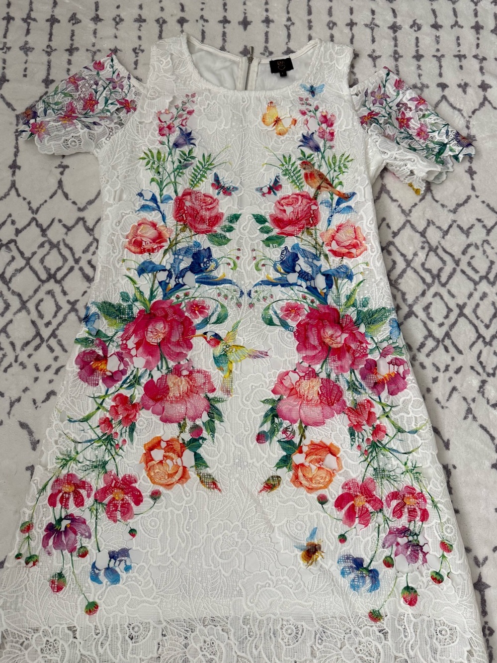 Forever 21 White Lace Floral bird Cold-Shoulder Dress with Vibrant Bouquet Print